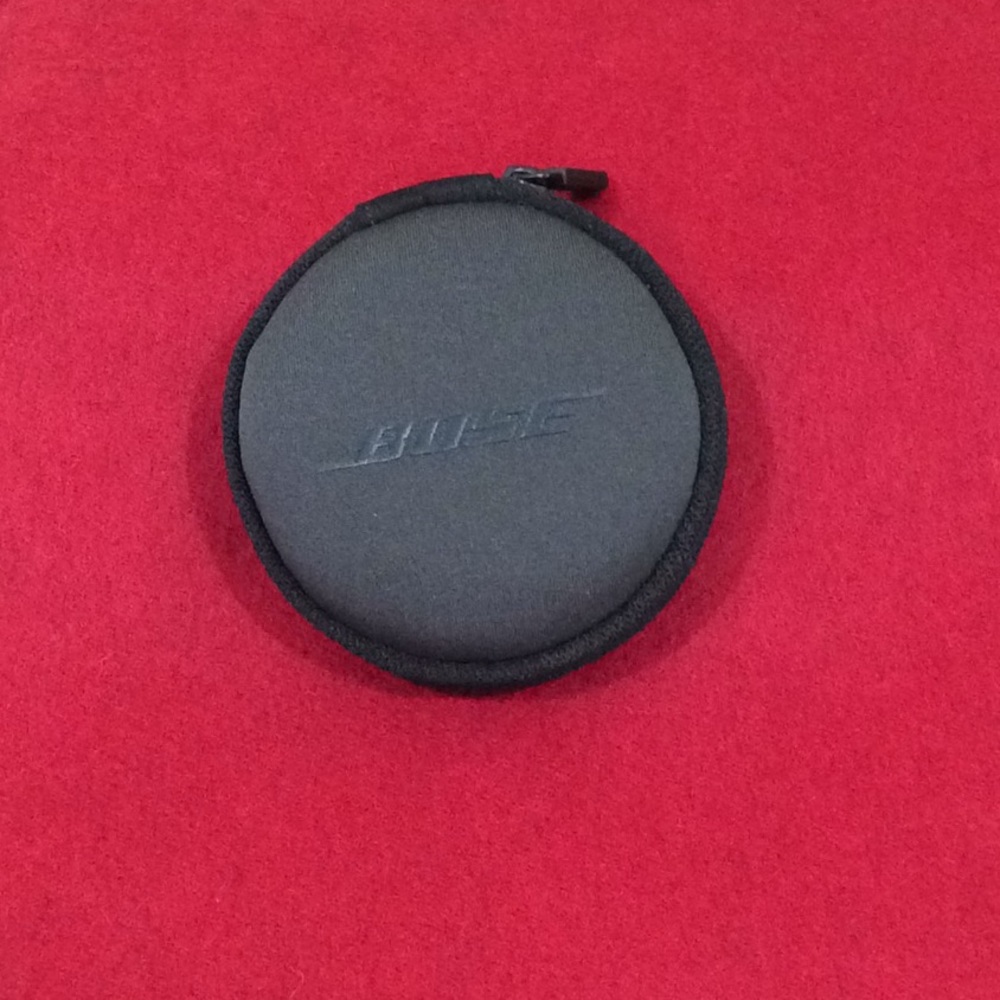 Ear Bud holder - Picture 1 of 3